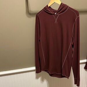 Toes on the Nose Men's Maroon Hooded Long-Sleeve Pullover Sweatshirt
